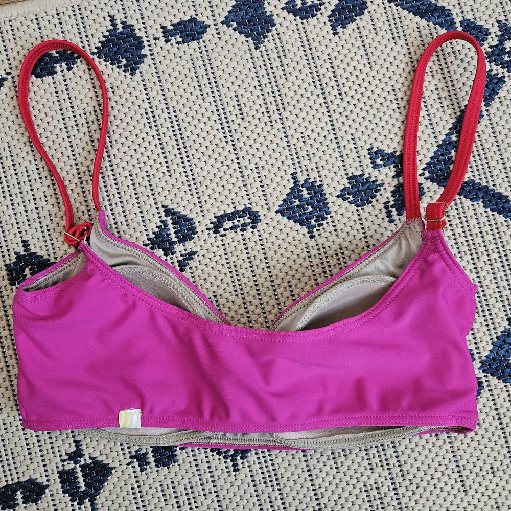 Summersalt Fuchsia Bikini Top with Scarlet Straps - Picture 3 of 5